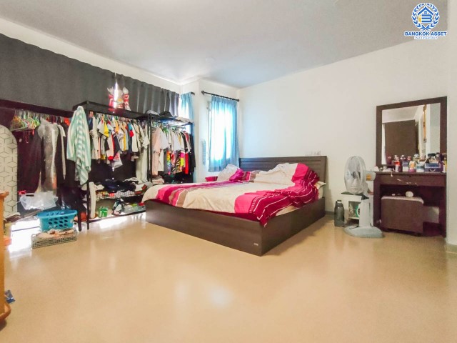 ทาวน์เฮ้าส์มือสองย่านนนทบุรี ม.ศุภาลัยวิลล์ รัตนาธิเบศร์ หลังมุม! บนเนื้อที่ 31.1 ตร.ว. ฟังก์ชัน 4 ห้องนอน 3 ห้องน้ำ 2 ที่จอดรถ บ้านสวยทำเลดั่งทอง แถมฟรี! 4 เครื่องปรับอากาศ 1 เครื่องทำน้ำอุ่น ใกล้รถไฟฟ้าสายสีม่วง "สถานีศูนย์ราชการนนทบุรี" และทางด่วน "งามวงศ์วาน" จองเลยตอนนี้